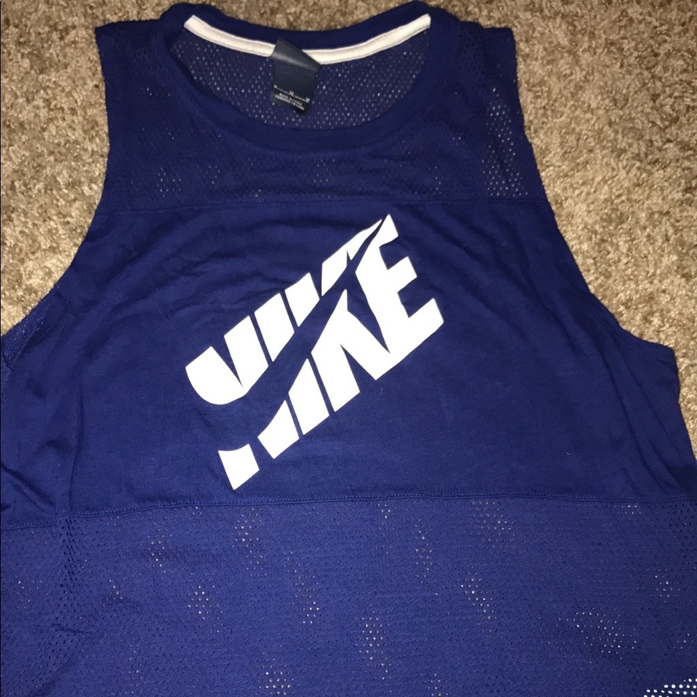 Nike tank